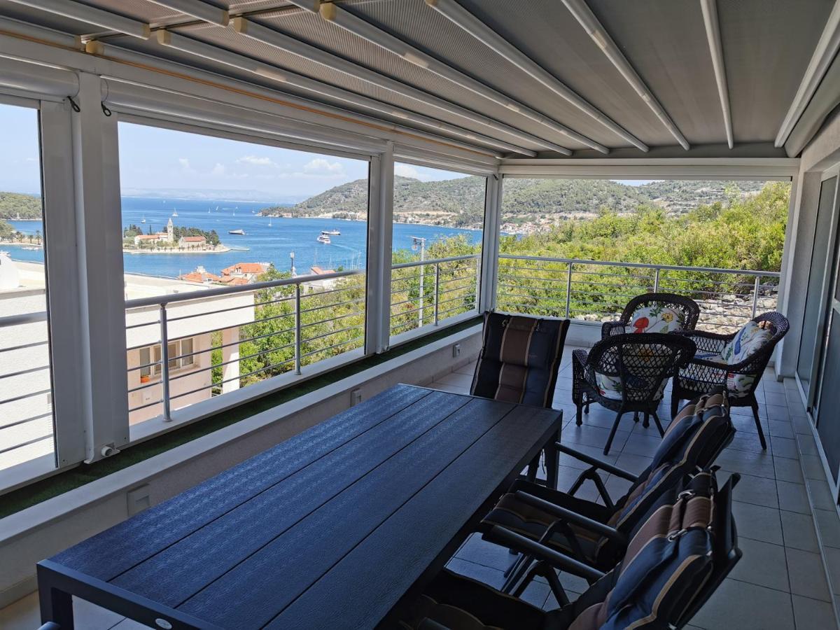 Luxury Apartment Prestige Villa Bellevue Vis Exterior photo