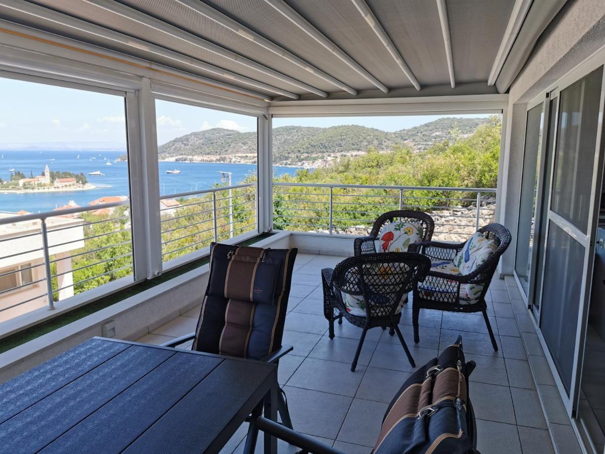 Luxury Apartment Prestige Villa Bellevue Vis Exterior photo