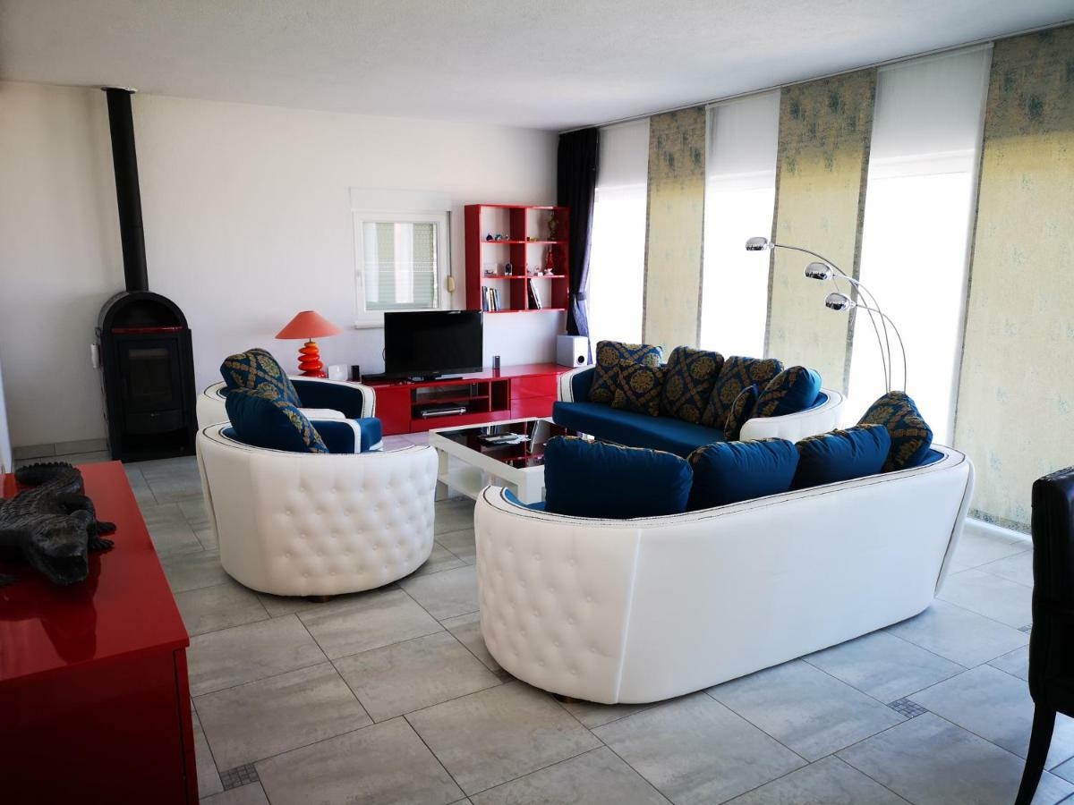 Luxury Apartment Prestige Villa Bellevue Vis Exterior photo